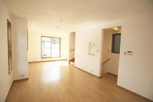 Same specifications photos (living)