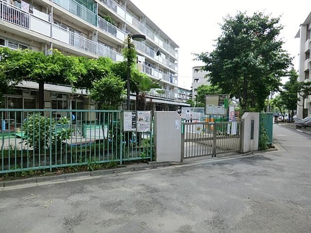 kindergarten ・ Nursery. South Hokima 300m to nursery school