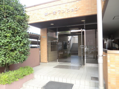 Entrance. Bright entrance