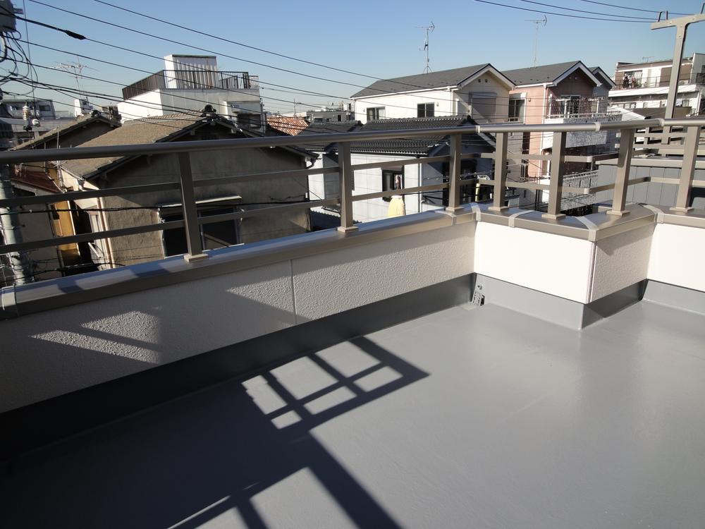 Balcony. The third floor spacious roof balcony of