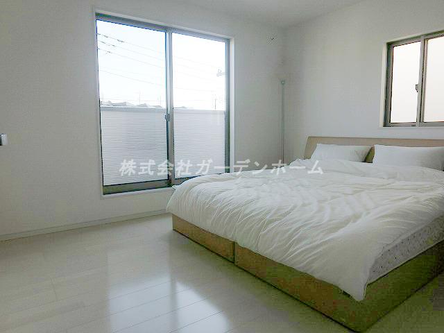 Model house photo. In Western-style calm atmosphere, You can enjoy one free time !! (model house)