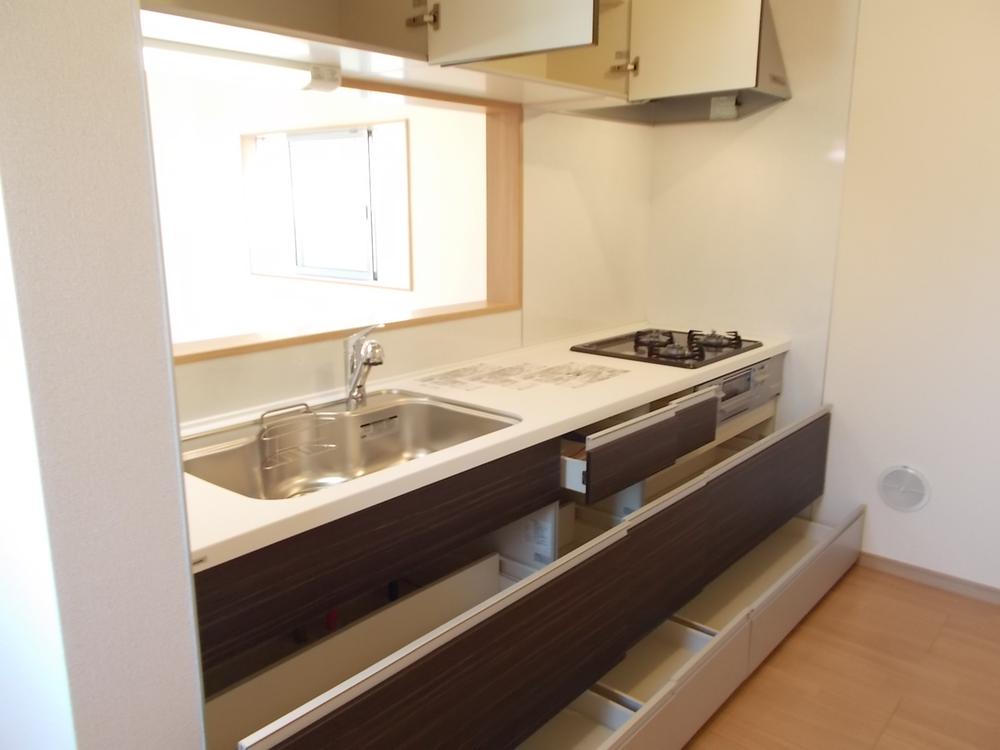 Same specifications photo (kitchen). You Katazuki also large capacity of the sliding kitchen storage utensils of