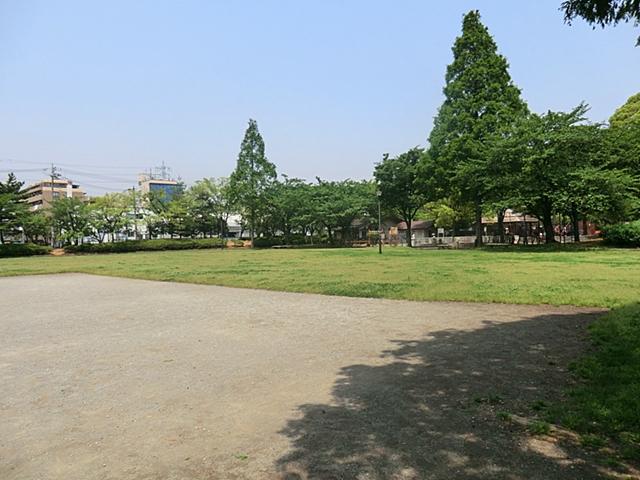 park. 290m until Oyata park
