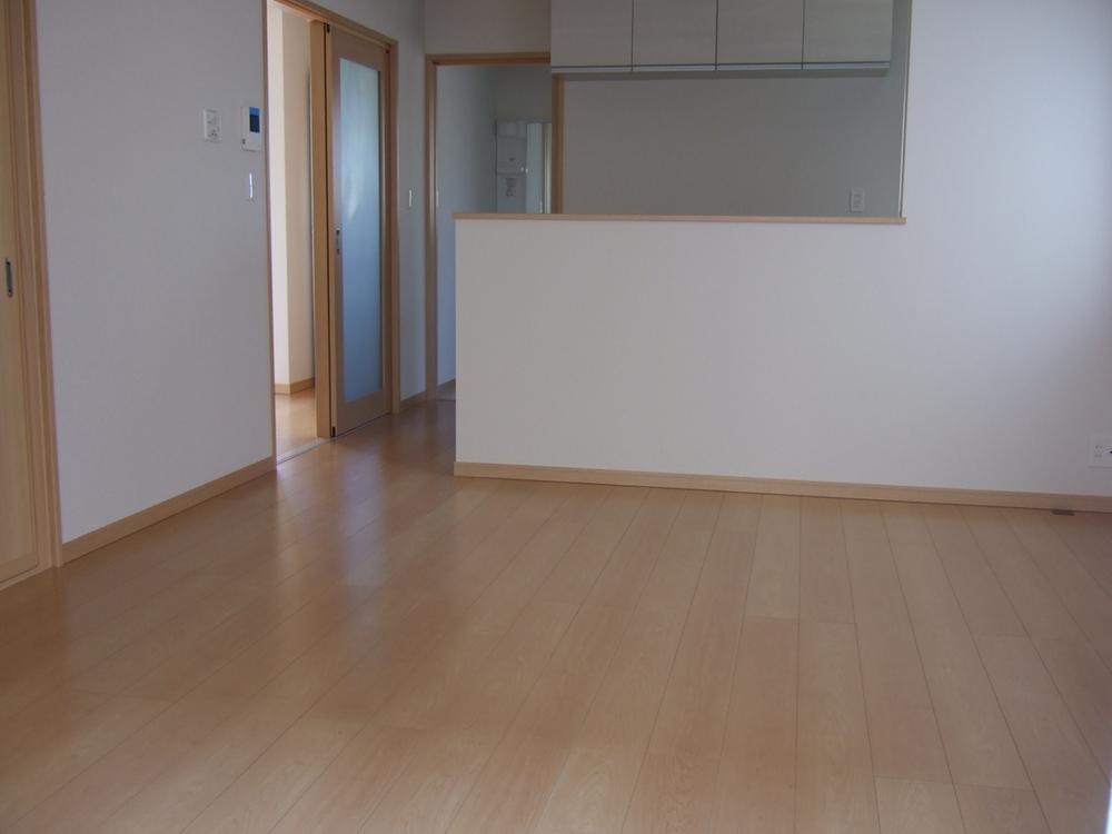 Same specifications photos (living). Same specifications