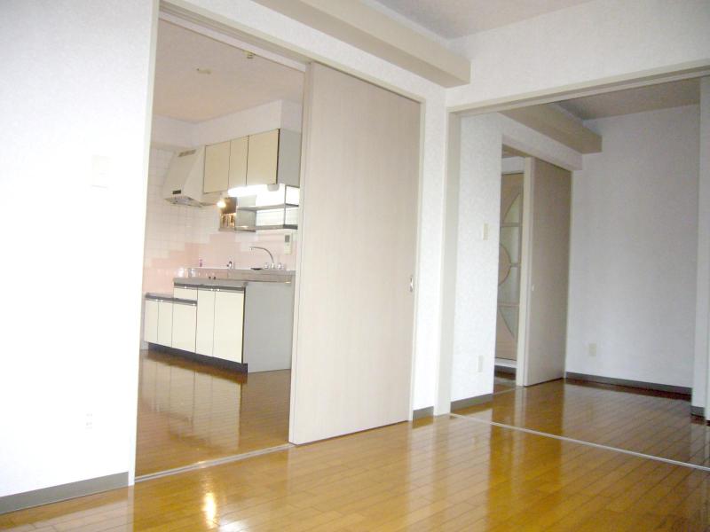 Other room space. Western style room