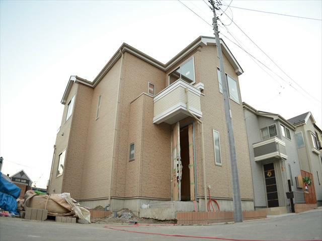 Local appearance photo. Toneri Station 2-minute walk