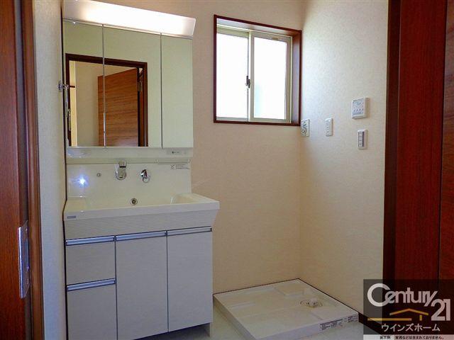 Same specifications photos (Other introspection). Construction cases washroom