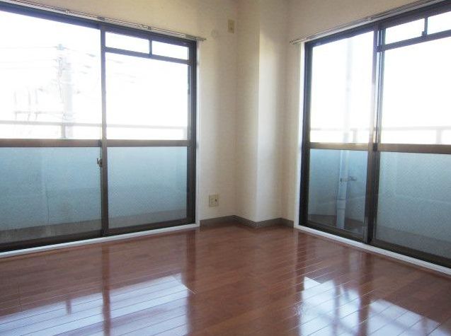 Living and room. Indoor clean flooring upholstery. 