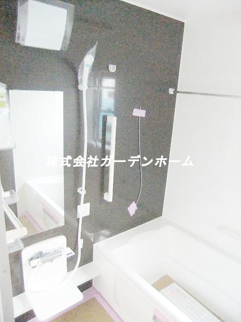 Bathroom. Hitotsubo bus to put loose