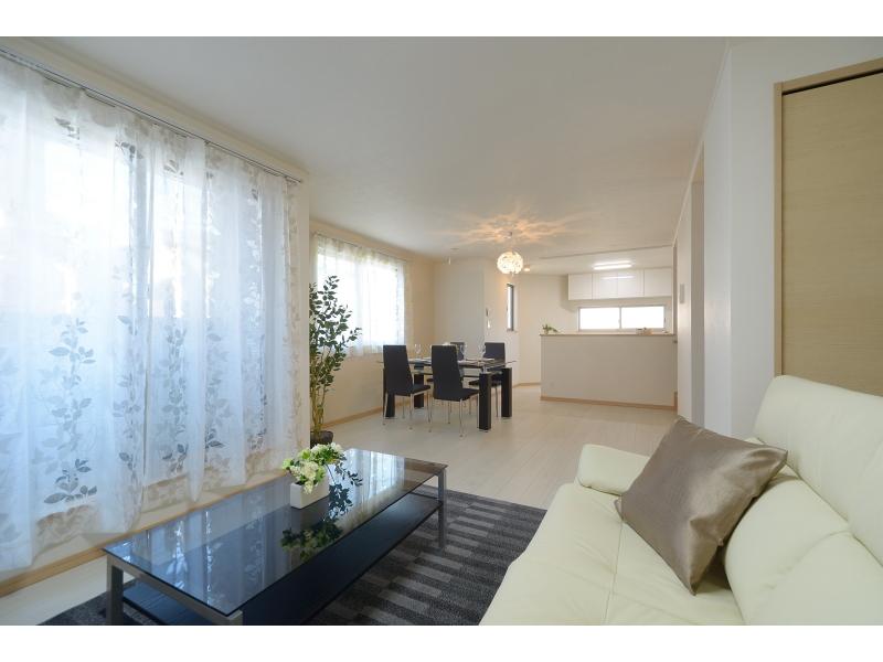 Living. Building 2 LDK