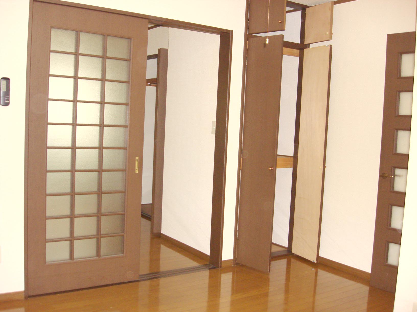 Living and room. It is calm interior of woodgrain. 