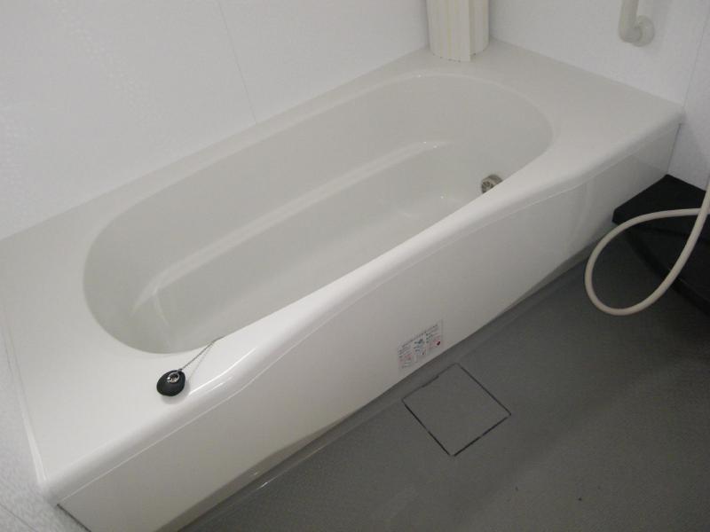 Bath. Bathroom (another in Room photo of the same building)