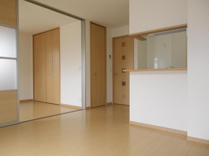 Living and room. Living (another in Room photo of the same building)