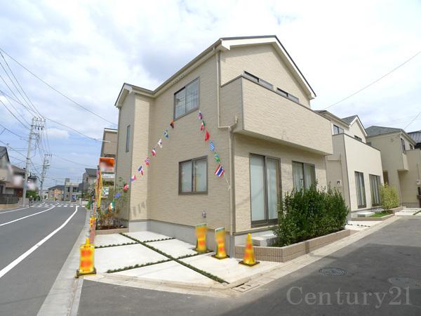 Local appearance photo. A Building