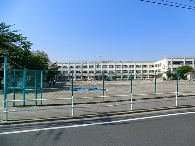 Primary school. 386m to Adachi Ward diplomatic Elementary School