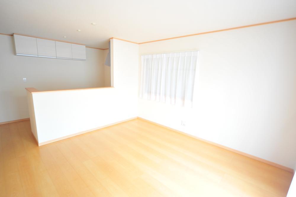 Living. Indoor (11 May 2013) Shooting C Building