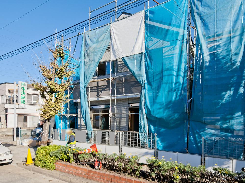 Local appearance photo. Local (11 May 2013) Shooting