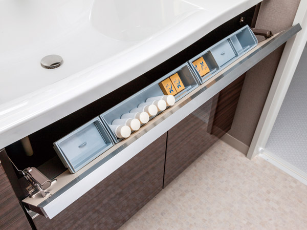 Bathing-wash room.  [Bowl before swing pocket] The storage of the pocket type provided in front bowl, Cosmetics accessories, etc. You can also clean storage.