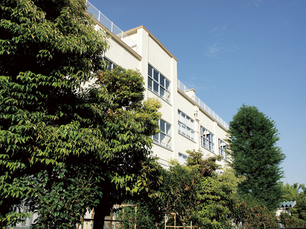 Surrounding environment. Ward fan Elementary School (1-minute walk / About 80m)