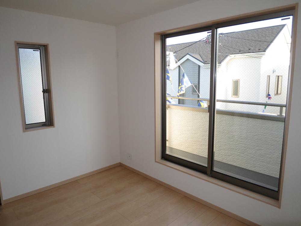 Non-living room. Local (11 May 2013) Shooting