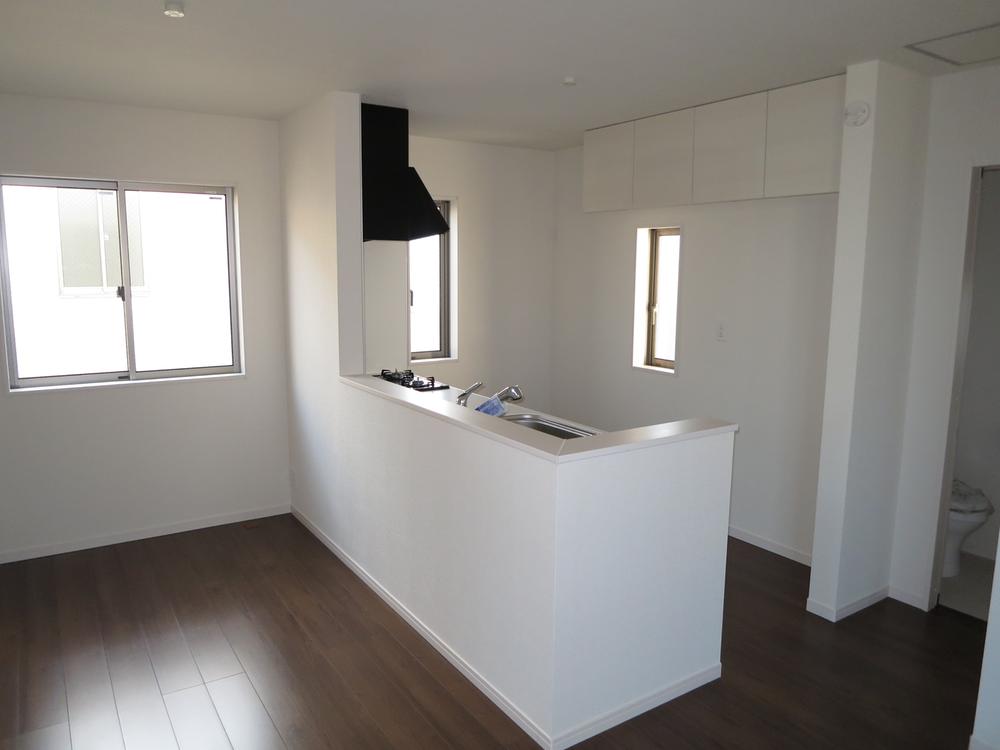 Kitchen. Local (11 May 2013) Shooting