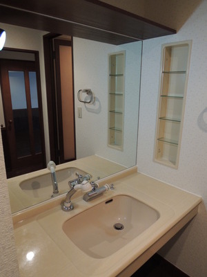 Washroom. Sale is a wash basin, such as a condominium rather than a rental property!