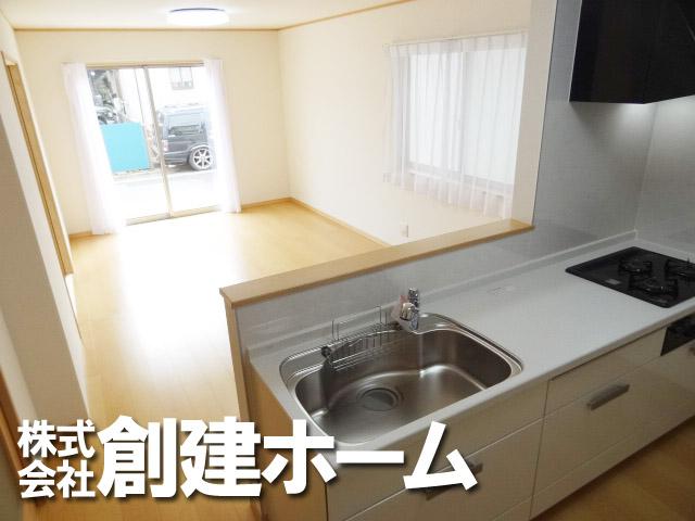 Living. Popular face-to-face kitchen overlooking the living room While the housework, Or seen how the children ・ ・ ・