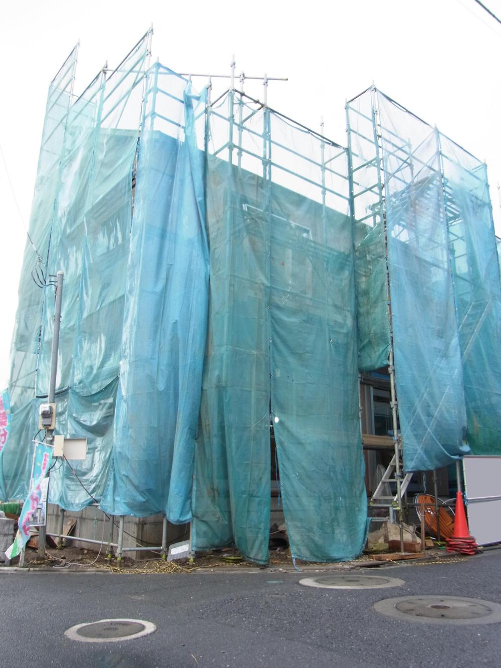 Local appearance photo. Local (11 May 2013) Shooting