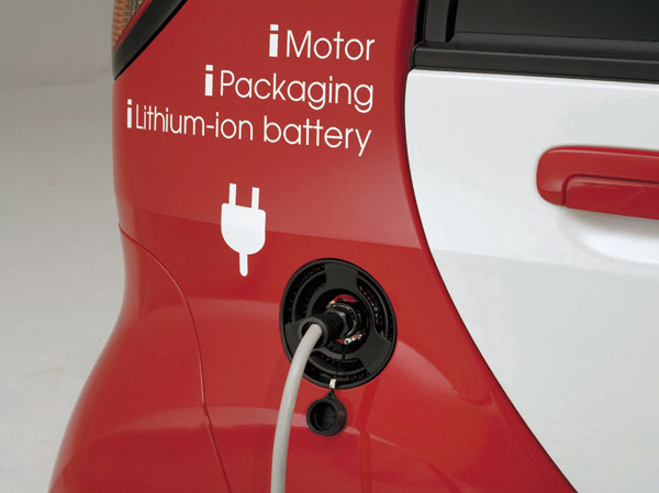 Other.  [Such as correspondence of parking electric car with an eye to the next generation (rent)] It can respond to electric vehicles in anticipation of the future, We offer the next generation motorization corresponding type parking space.  ※ Some compartment only (for rent). Conditions of use ・ Use fee, etc. depends on the management contract. (Same specifications)