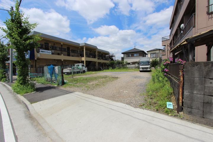 Local photos, including front road. Local (June 2013) Shooting
