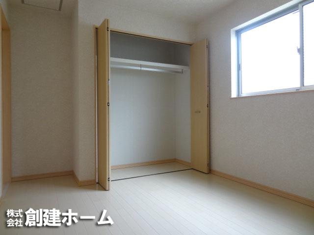 Non-living room. Storage storage rich floor plan in all room