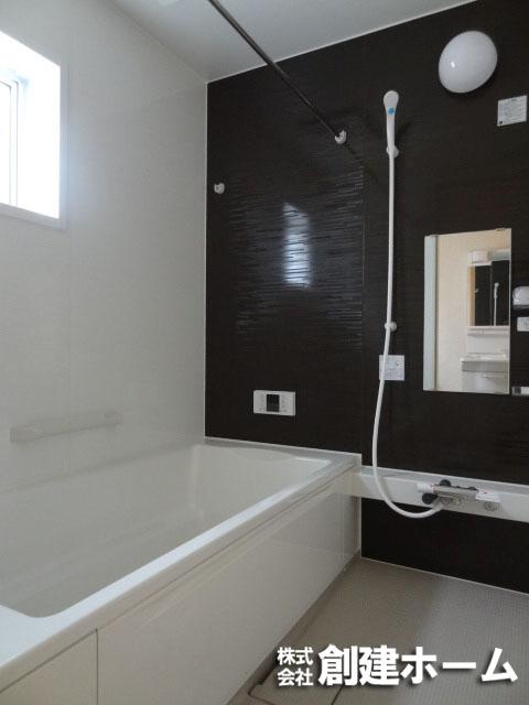 Bathroom. Spacious bath of 1 pyeong size It is a bath with a bathroom dryer