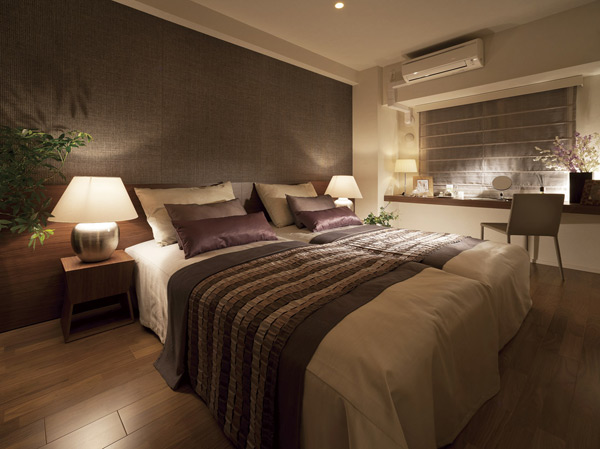 Interior.  [bedroom] As the bedroom to spend the moments of precious rest. It is not necessary to put the storage furniture, Such as storage, which was plenty, It is suitable for private time commitment to function, We began to create a clean and clear some space.