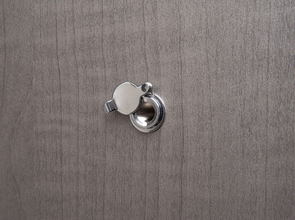 Security.  [Door scope] You can visually recognize the entrance before visitors, With so the lid does not stare from outside.