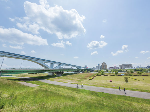 Surrounding environment. Municipal Arakawa Kohokubashi green space (about 1020m, Walk 13 minutes)