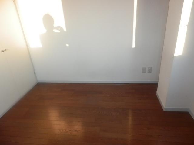 Living and room. Western-style 3