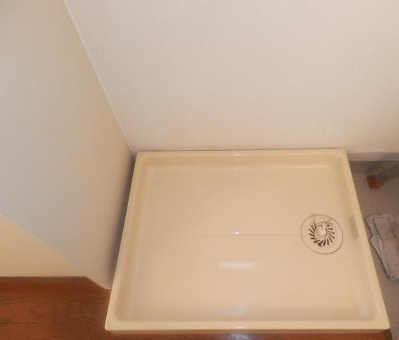 Other Equipment. Indoor laundry Area