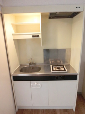 Kitchen. 1 lot gas stoves of the storage rooms