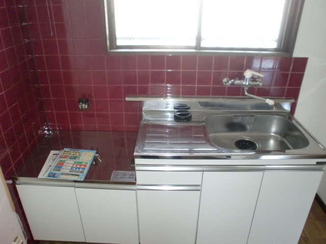 Kitchen. Gasukitchin installation Allowed