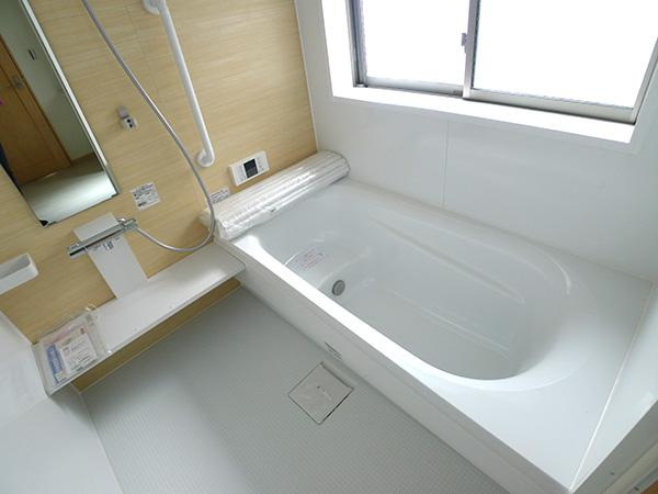 Bathroom. Room (May 2013) Shooting D Building