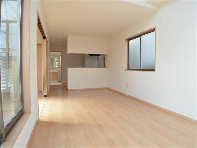 Living. Wide ~ There living