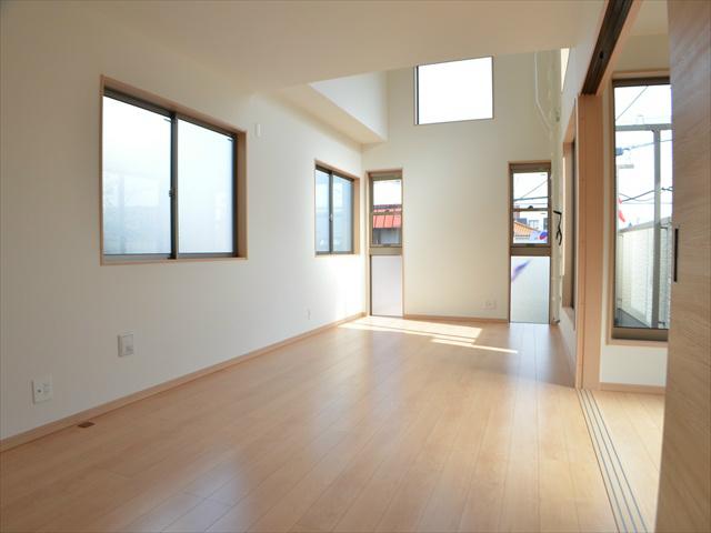 Living. It captures a lot of light