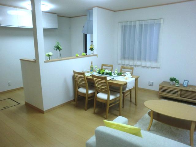 Living. 2013 October shooting