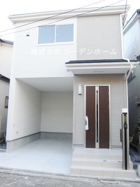 Local appearance photo. Local (10 May 2013) Shooting