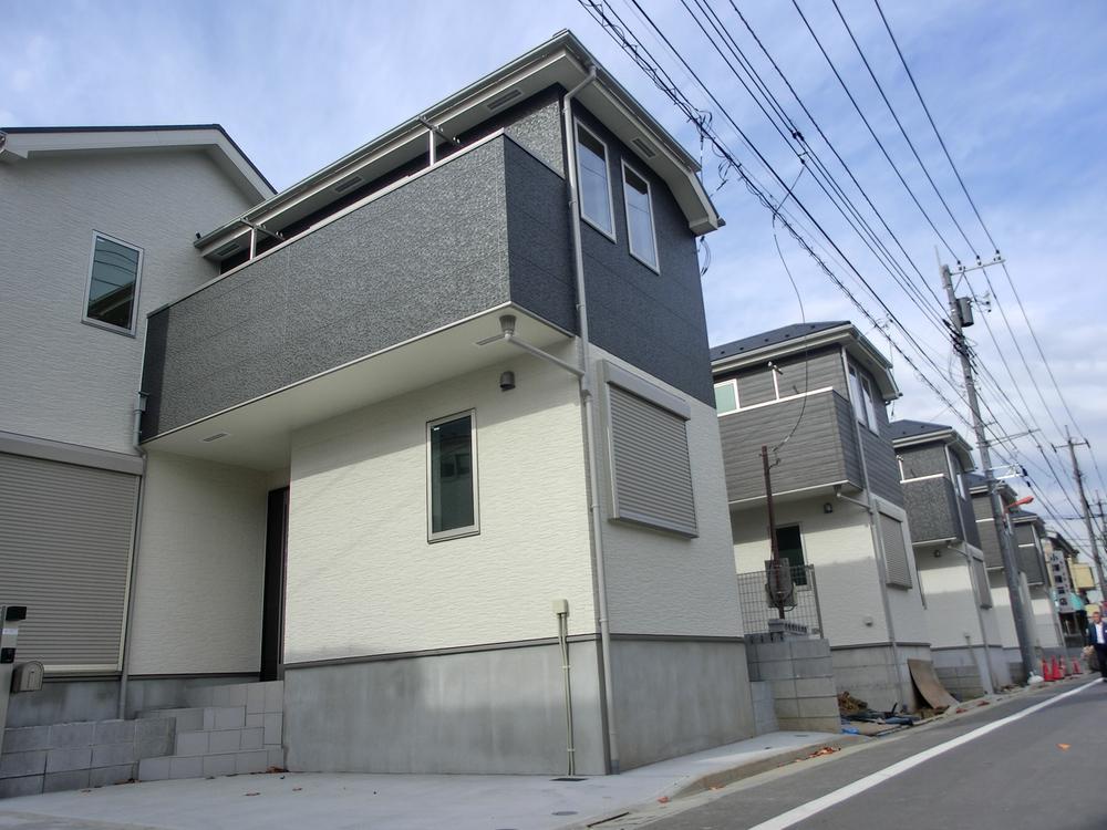 Local appearance photo