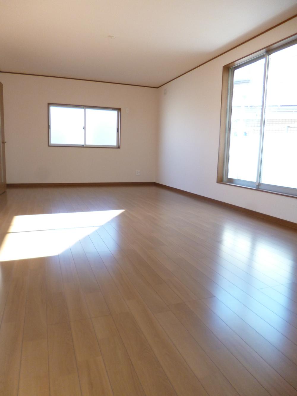 Living. Indoor (12 May 2013) Shooting