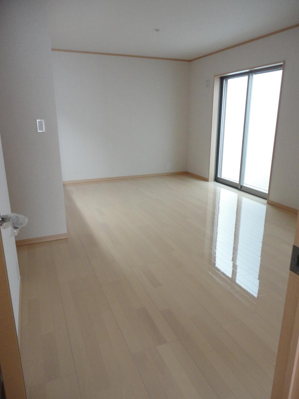 Living. 7 Building Living 