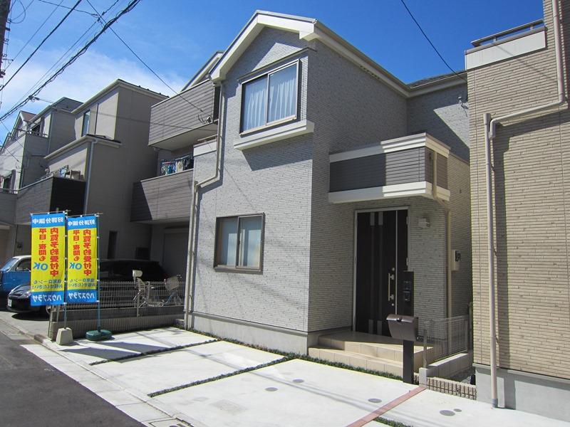 Local appearance photo. E Building Local (September 2013) Shooting