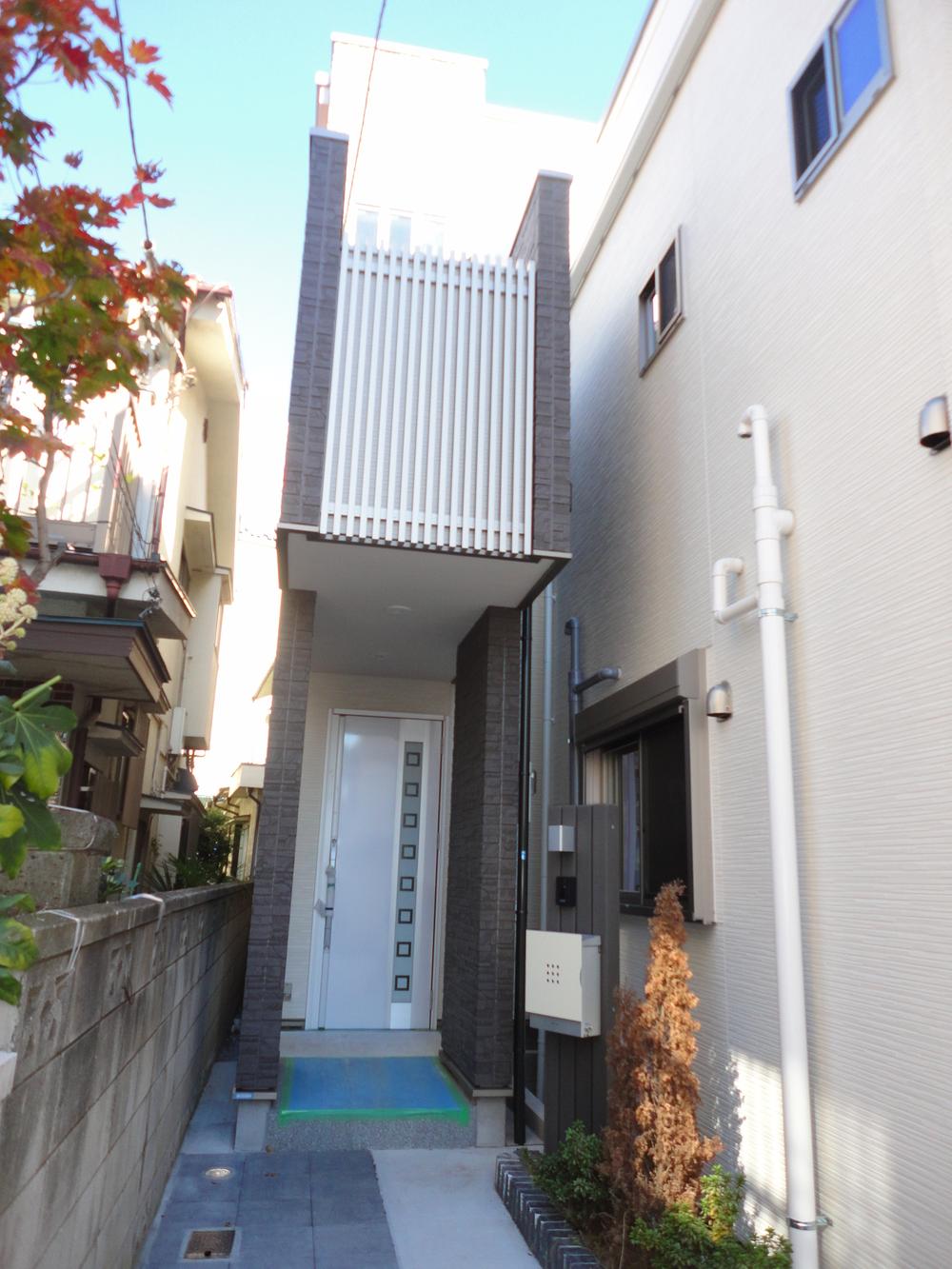 Other local. B Building approach