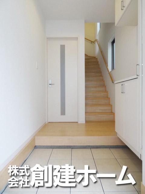 Entrance. Bright entrance